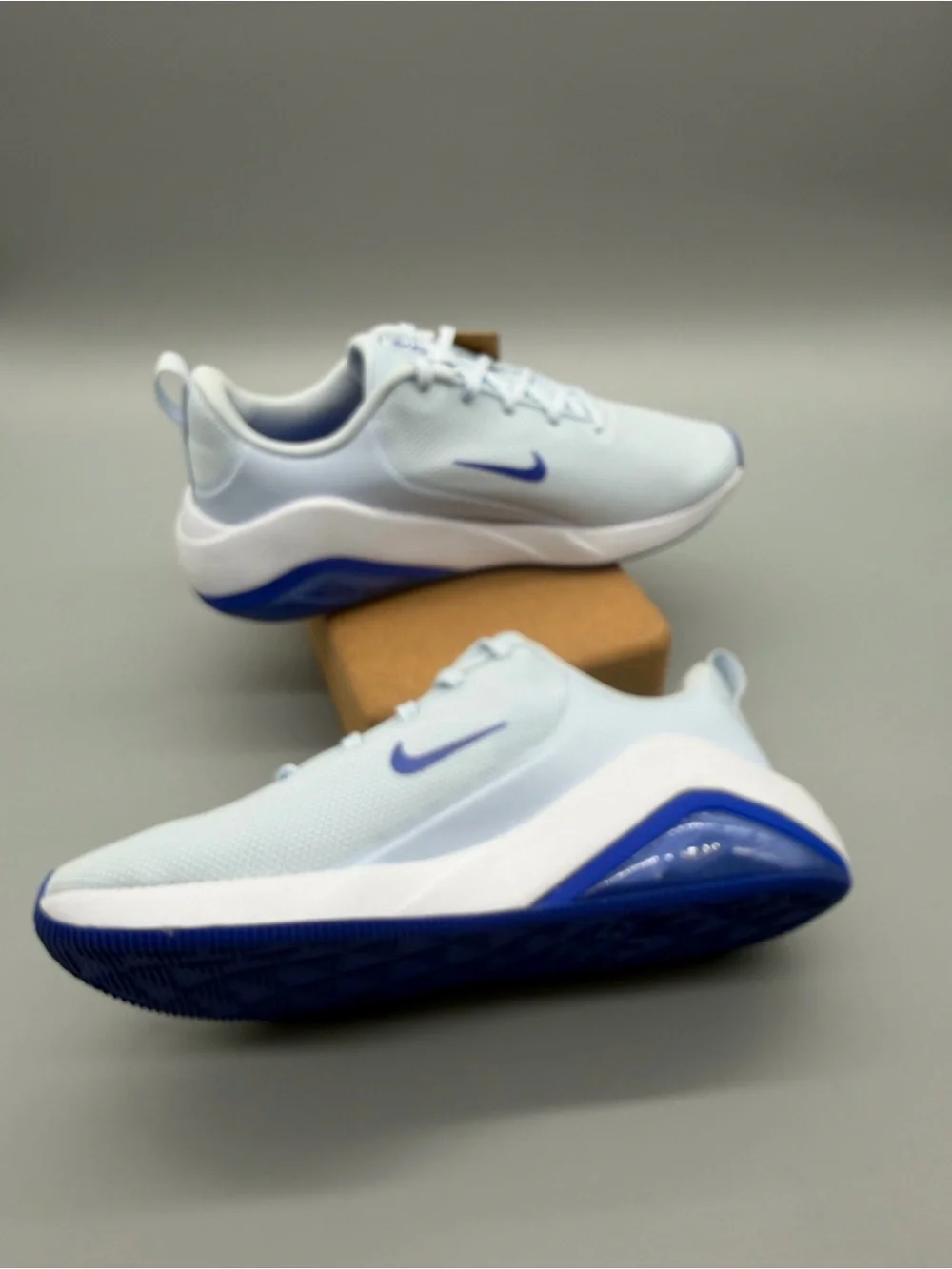Women’s US 9.5 Nike Air Zoom Bella 7 Blue Tint Sneakers Shoes